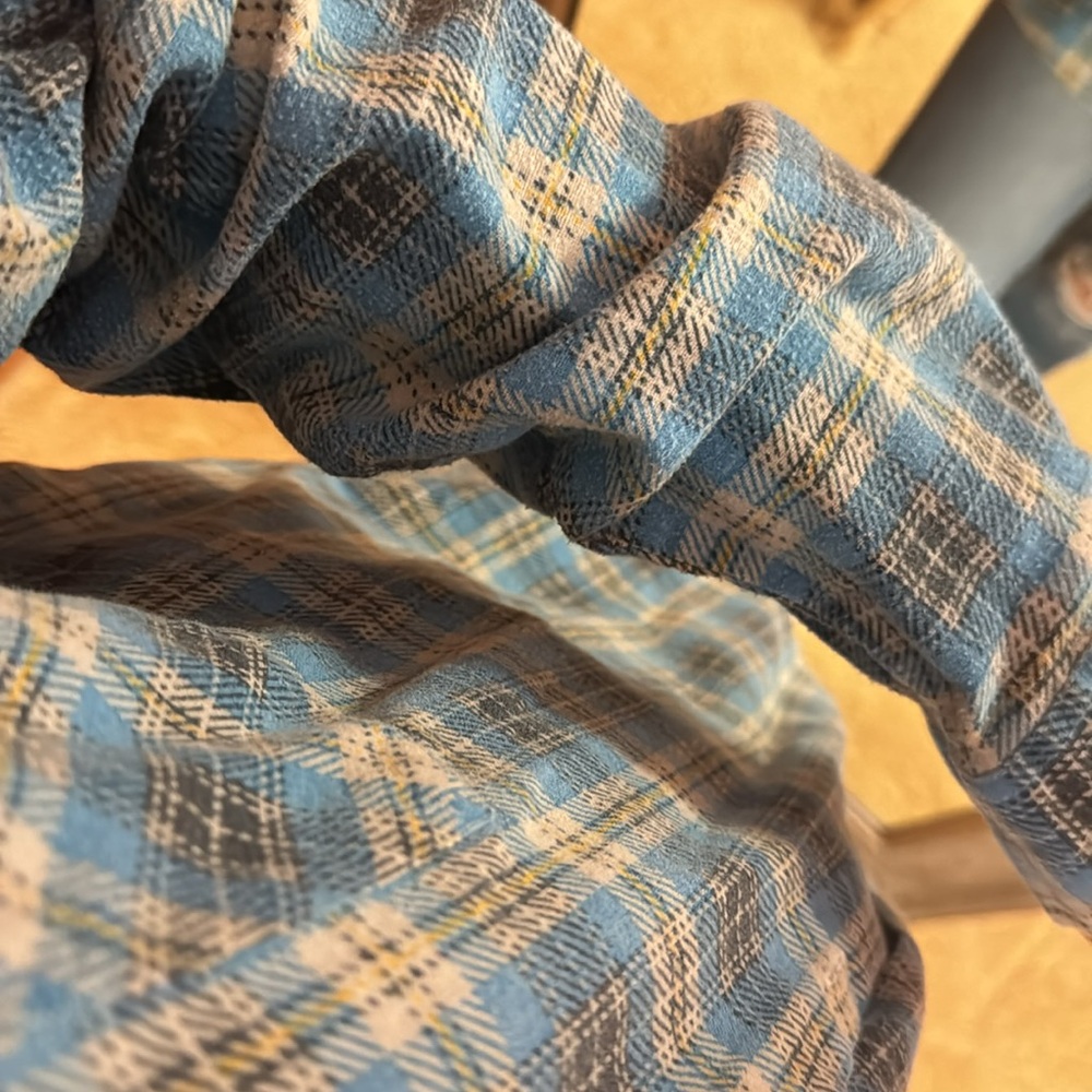 Flannel - Picture 2 of 4